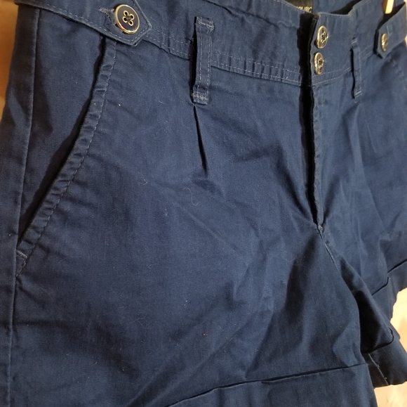 Banana Republic Blue Cuffed Shorts - Picture 4 of 8